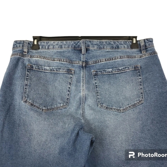 Lane Bryant Flex Magic Waistband Signature Fit Distressed Boyfriend Jeans--Sz.18 - Picture 7 of 12